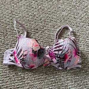 VS pink date push up bra size 34C
